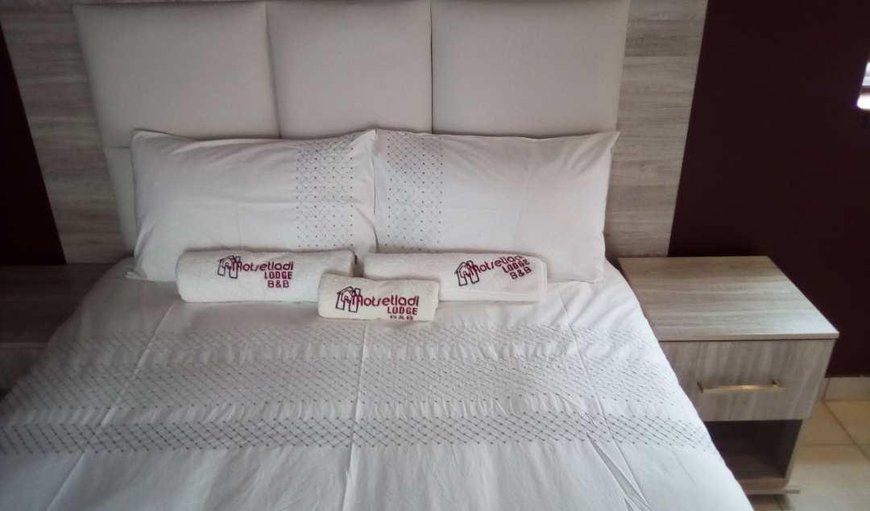 Deluxe Double Room with Shower: Double room.