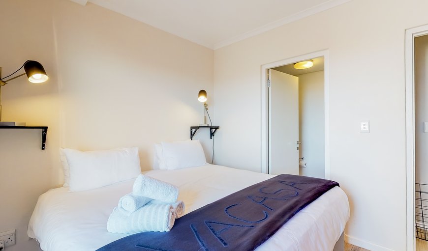 Horizon Blue 1504: Horizon Blue - bedroom 1