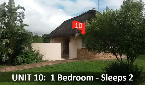 Thatched Rooms: Stone Hounds Lodge Units 10 & 11