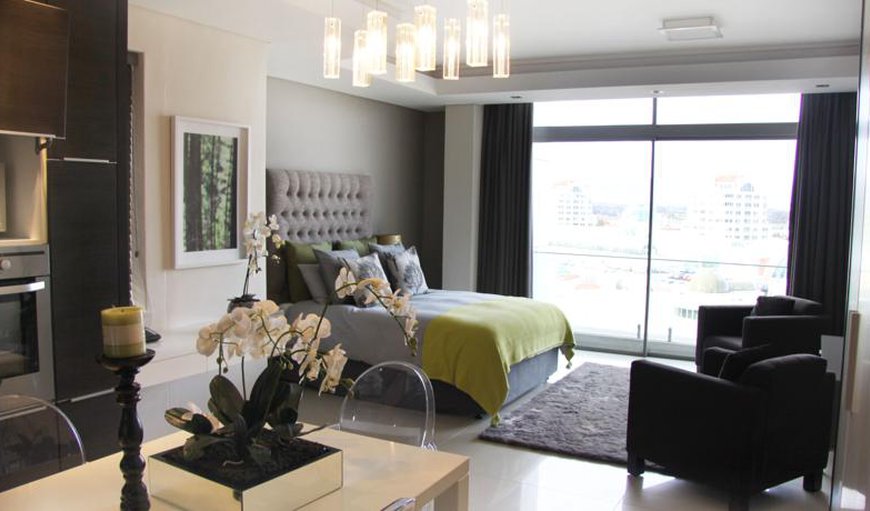 Luxury Studio Apartment: The Residences Crystal Towers