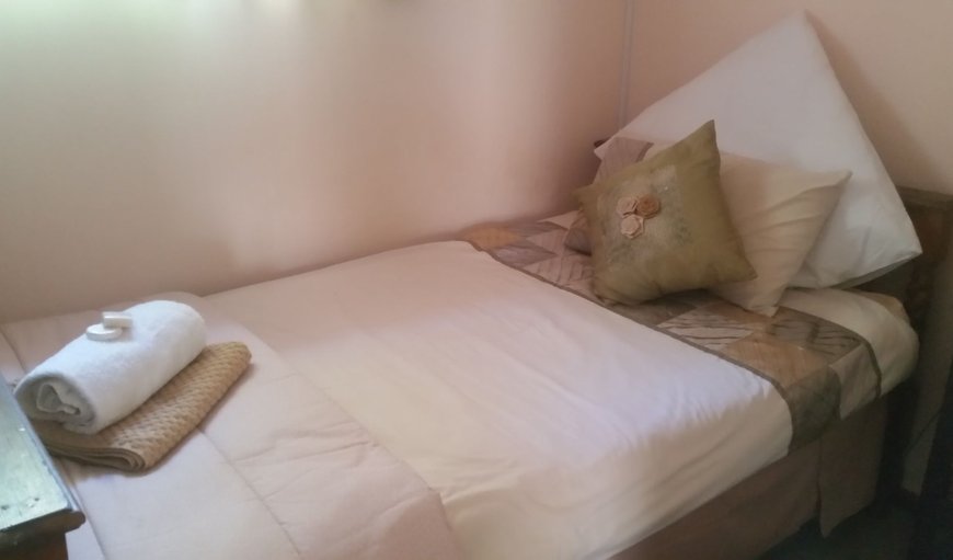 Alpaca Cottage: Second Bedroom