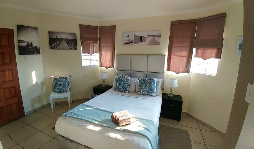 UNIT 2F: Bedroom