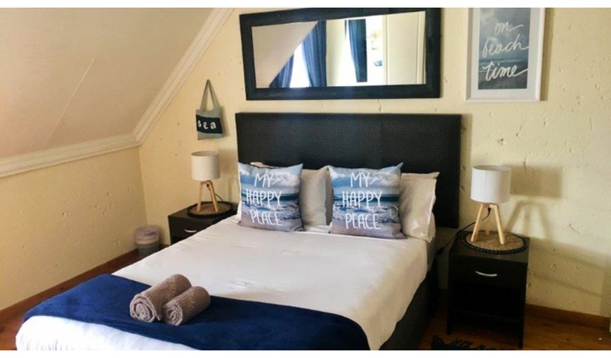 UNIT 13C: Bedroom with Double Bed