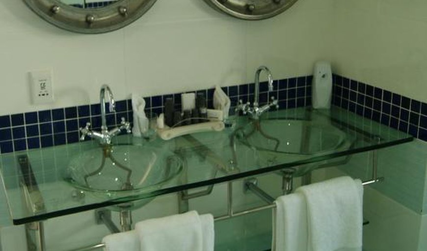 Premier King Room - Sea Facing Tristino: Bathroom