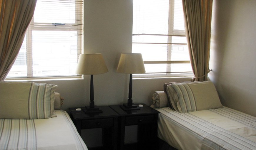 La Mer Unit A - 6 Sleeper: Bedroom 2