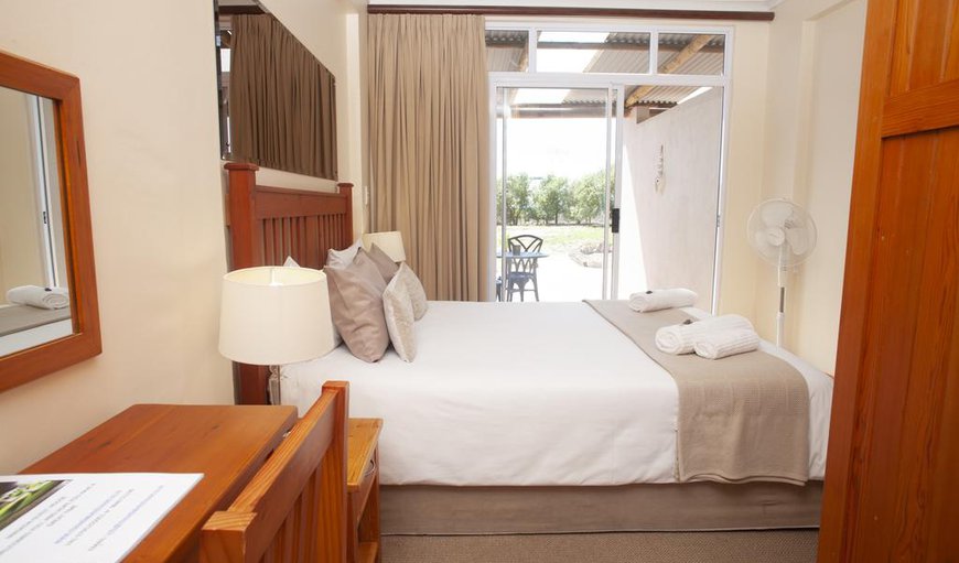 Standard Queen En-Suite: Standard Queen En-Suite room with private entrance.