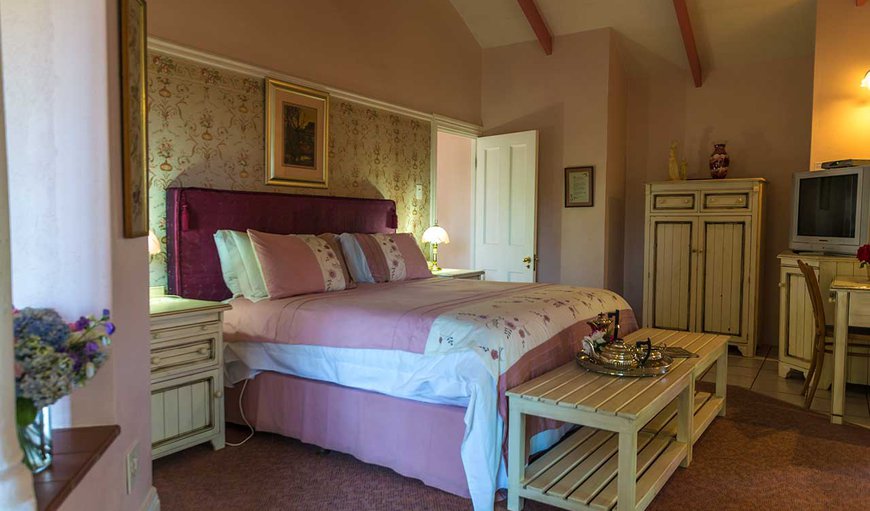 Rozen Honeymoon Suite - (King Bed): Westlodge @ Graskop