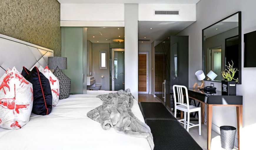 Luxury En-Suite King/Twin Mountain Views: Luxury King/Twin Room