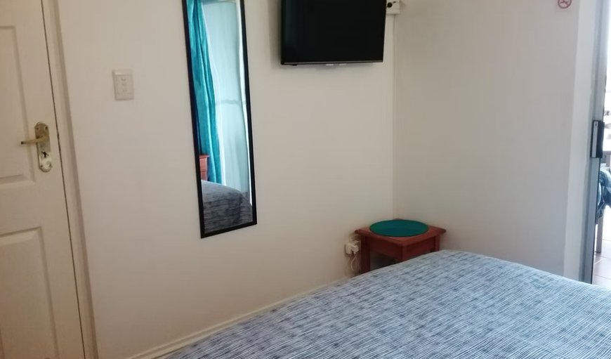 Granada 104: Main bedroom
