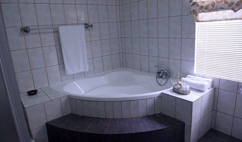 Room 1: room 1