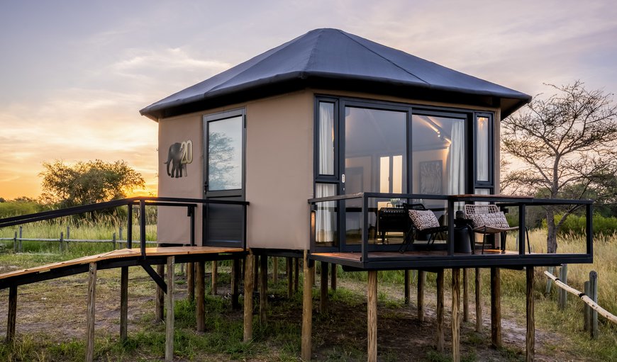 Standard Twin Room: Tented Chalet