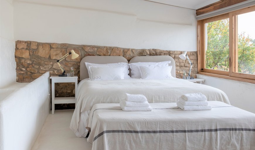 Stables Cottage: Main bedroom