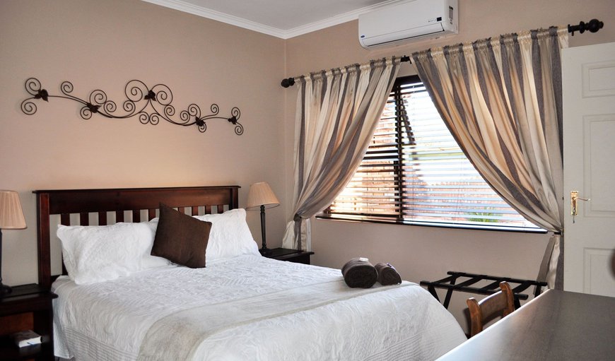 Queen Room: Queen bedroom