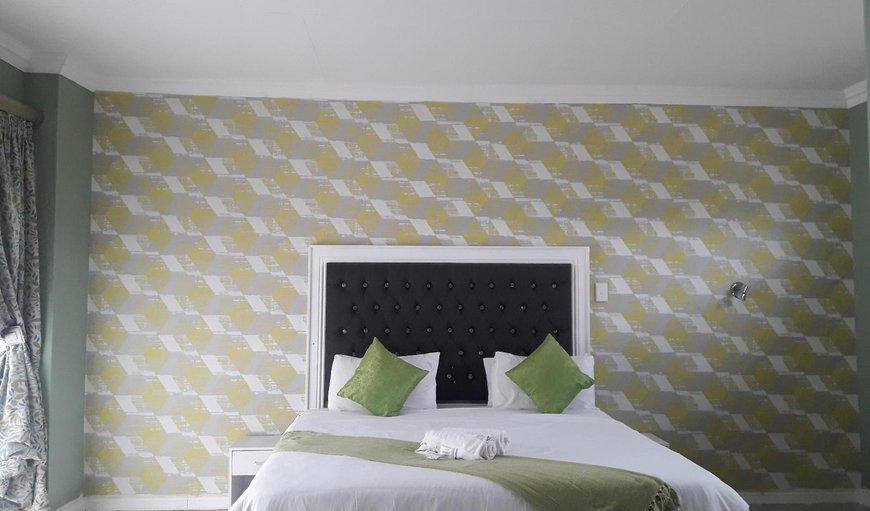 Executive Room: Executive Room - Bedroom with a king size bed