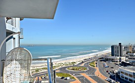 Stay @ Horizon Bay Bloubergstrand Sea View Apartments image