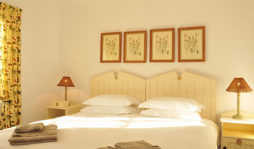 Aloe 4: Bedroom