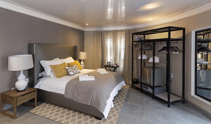 Executive Suite: Executive Suite