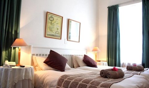 Twin Room: Twin Room