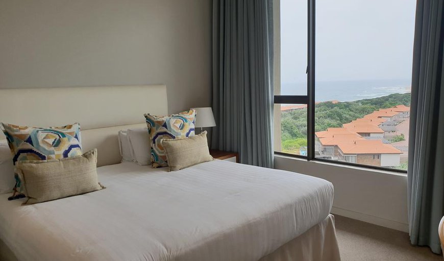 603 Zimbali Suites Penthouse 4 Sleeper: Bedroom with Twin Beds