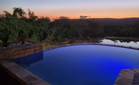 Tholo Private Game Lodge image