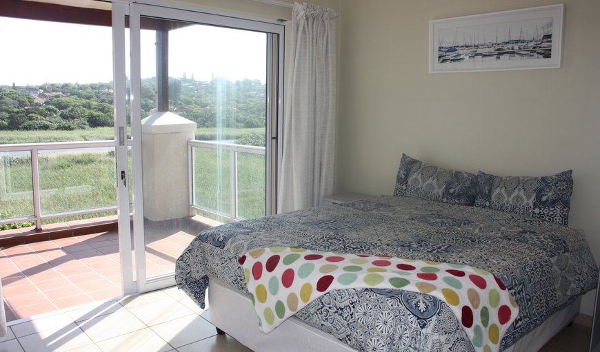 Unit 36 The Kingfisher: Main bedroom with lagoon views