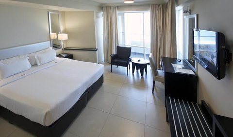 Deluxe North Facing Paraplegic / Family: Bedroom