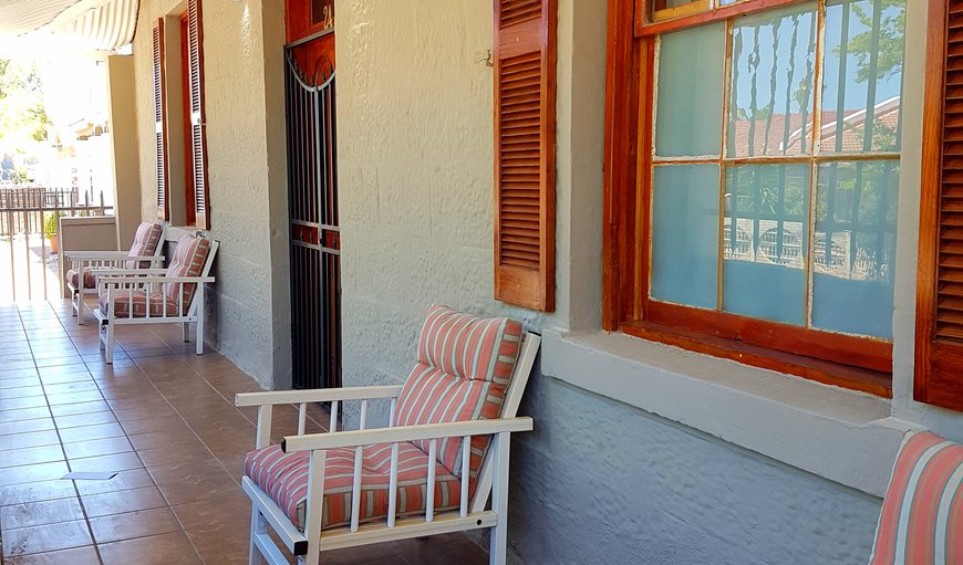 Welcome to Uthando Backpackers Lodge in Oudtshoorn, Western Cape, South Africa