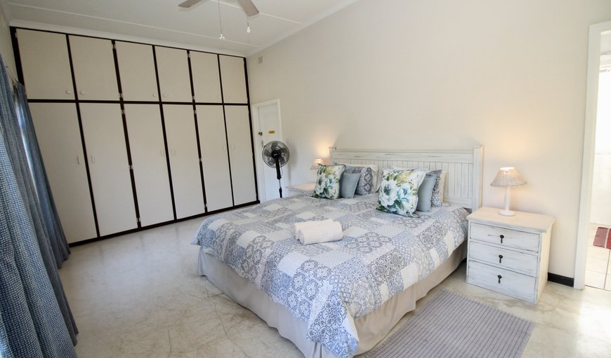 Peacehaven House: Main Bedroom