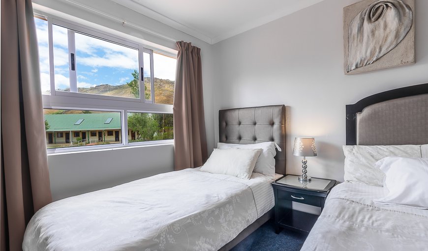 Heron: Bedroom