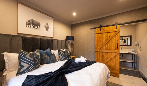 Rhino Room: Bedroom