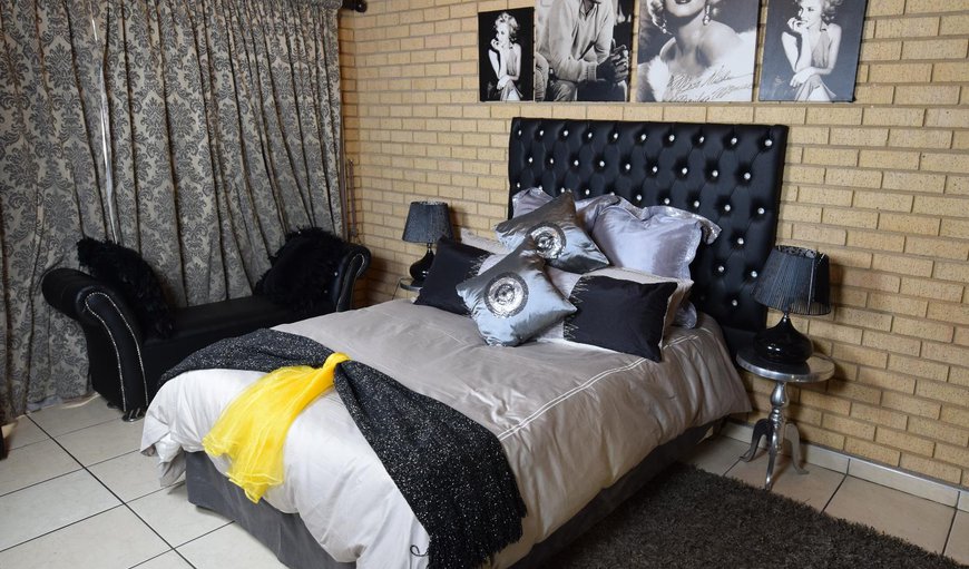 Standard Double Room 2: Standard Double Room 2 - Bedroom