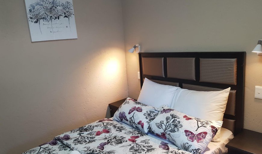 Standard Rooms: Standard Rooms Bedroom