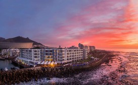 Radisson Blu Hotel, Waterfront image