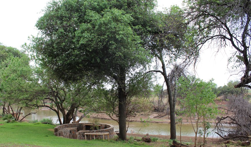 Makoppas Nest River Lodge offers accommodation in fully equipped self-catering chalets on the bank of the river. Makoppas Nest River Lodge offers accommodation in fully equipped self-catering chalets on the bank of the river.