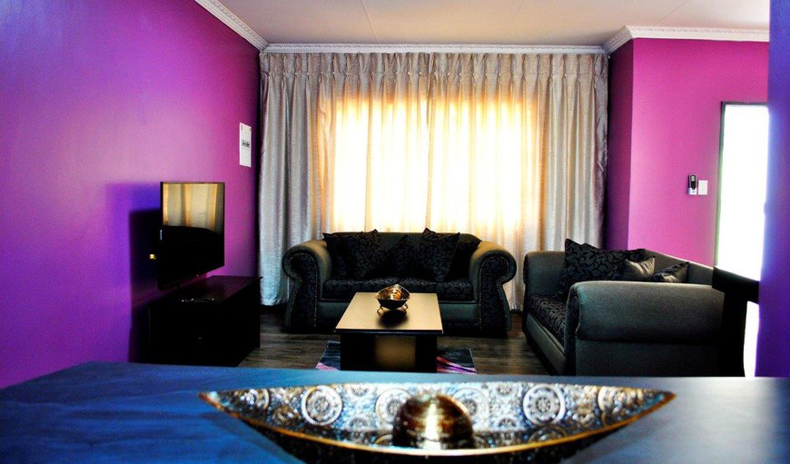 Lavender Apartment: The Lavender Apartment consists of 2 bedrooms sharing a lounge and kitchen area