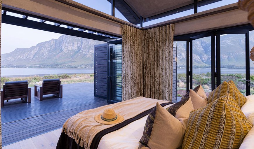 The house consists of 4 en-suite bedrooms, each with an extra large King size bed that can be converted into twin single beds The house consists of 4 en-suite bedrooms, each with an extra large King size bed that can be converted into twin single beds