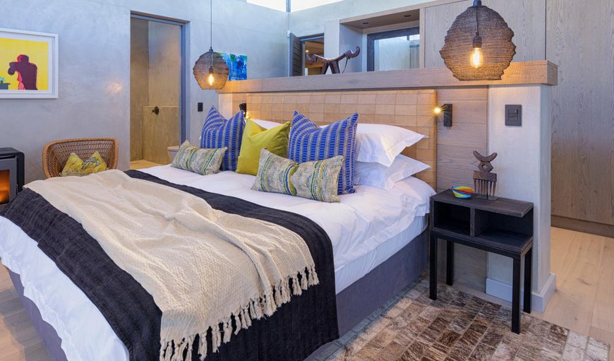 The house consists of 4 en-suite bedrooms, each with an extra large King size bed that can be converted into twin single beds The house consists of 4 en-suite bedrooms, each with an extra large King size bed that can be converted into twin single beds