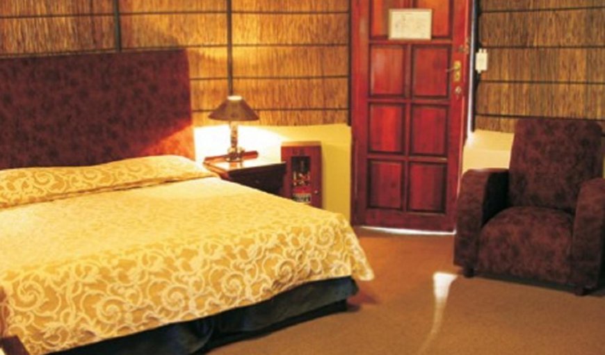 Zulu Huts: Zulu Huts - Each unit is furnished with a king size bed that can be converted into two twin beds