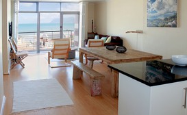 Surfers Sea Loft image