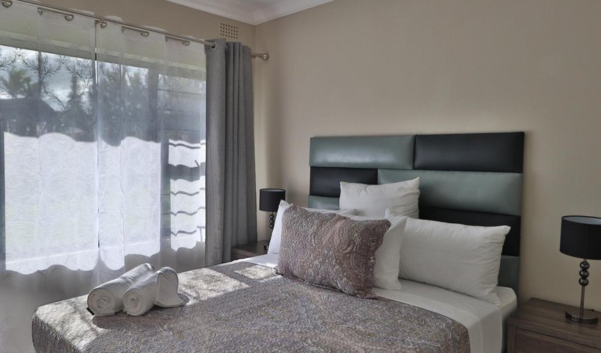 Three of the bedrooms each contain a king size bed, of which two are extra length, and the fourth bedroom has a queen size bed Three of the bedrooms each contain a king size bed, of which two are extra length, and the fourth bedroom has a queen size bed