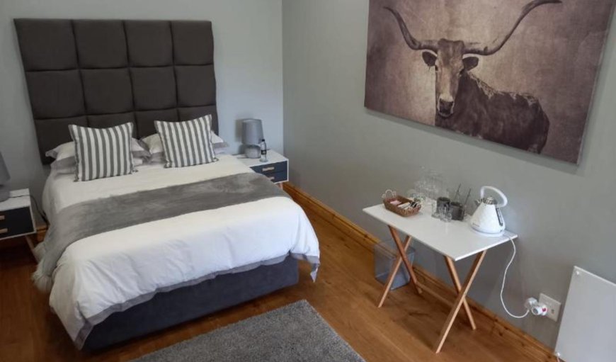 Luxury King Room: Bed