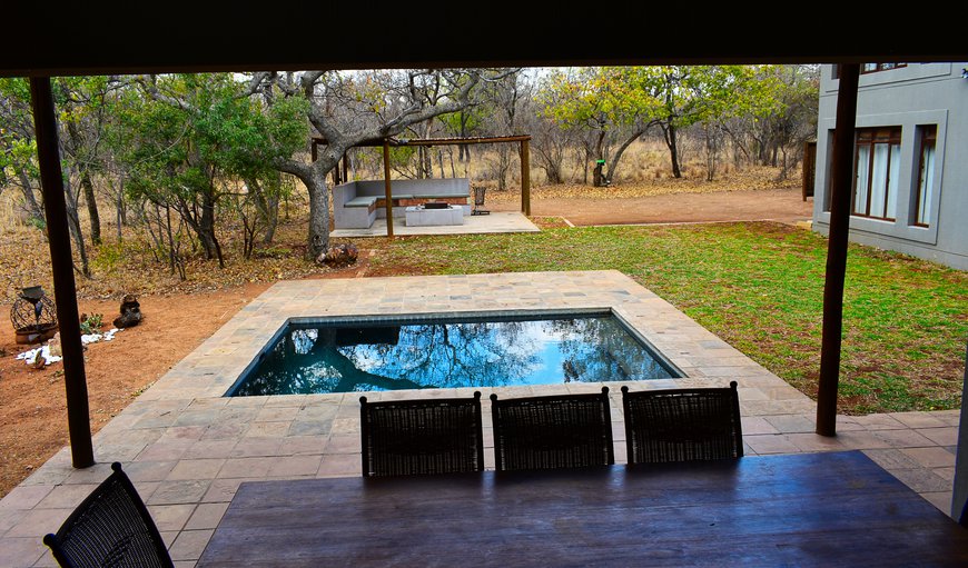Zebula House 165 features a boma, outdoor dining area and a pool