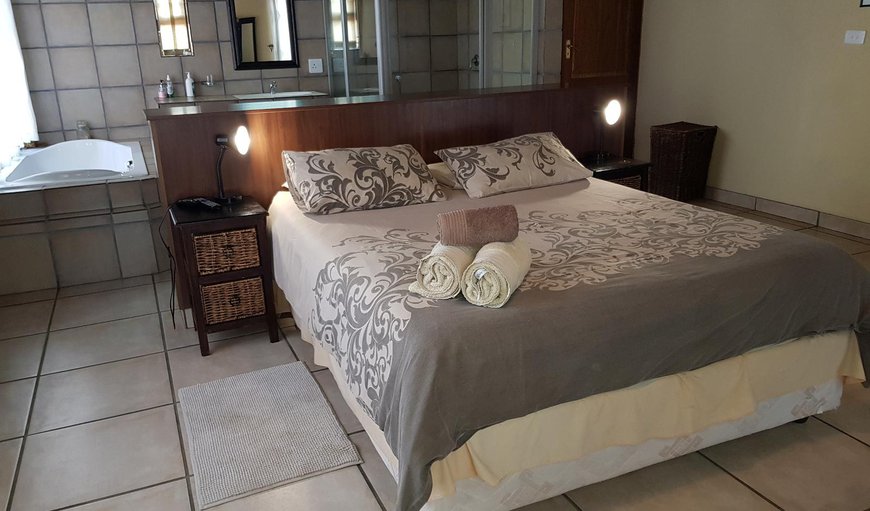 Kubu Khaya: The house consists of 4 bedrooms, 3 full bathrooms and 2 guest toilets