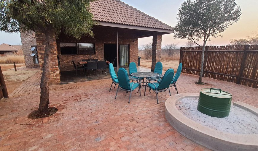 Acacia 204 - 3b/6 sleeper luxury: Acacia 204 - 3b/6 sleeper luxury - There is a boma and braai outside