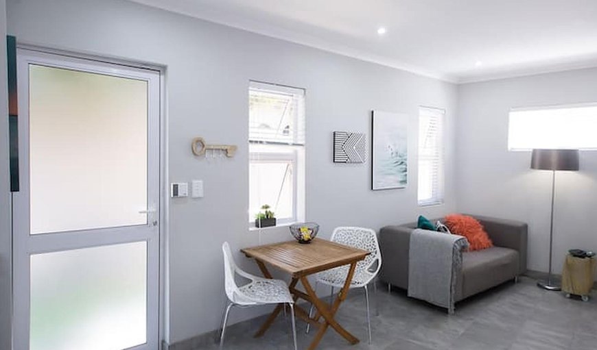 Garden Studio: Garden Studio - This self-catering unit is located on the owner’s property in Welgelegen