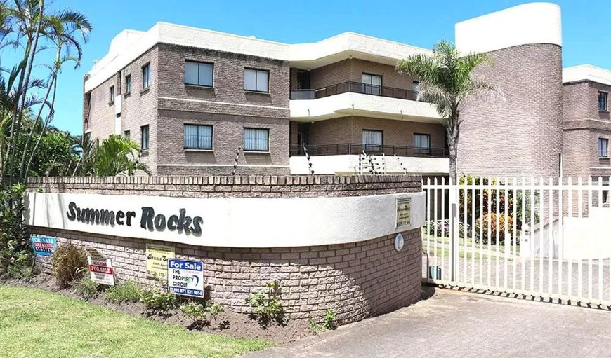 Summer Rocks 28 is a stunning, self-catering apartment situated in the secure Summer Rocks complex