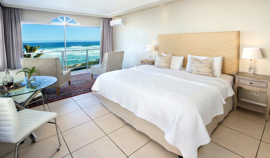 Luxury Seafront Suite (Solar Power): Luxury Suites - Bedroom