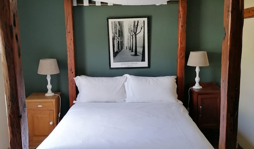 Merrywood: Two of the bedrooms are each furnished with a double bed