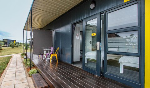 Twin Room: View
