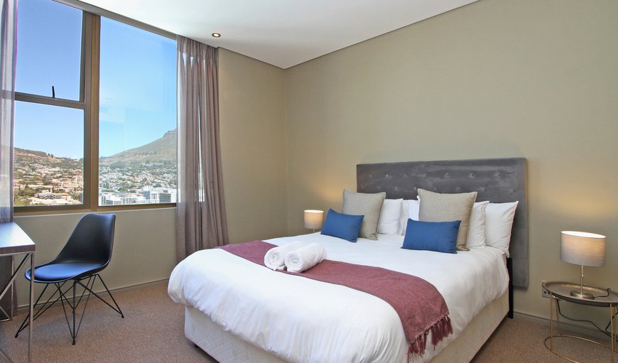 3 Bed Apartment - Adviata: Bedroom with a queen size bed